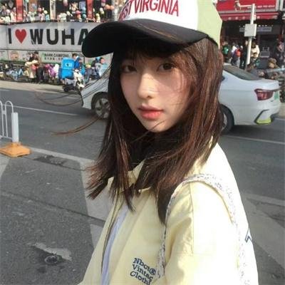 俏皮女学生